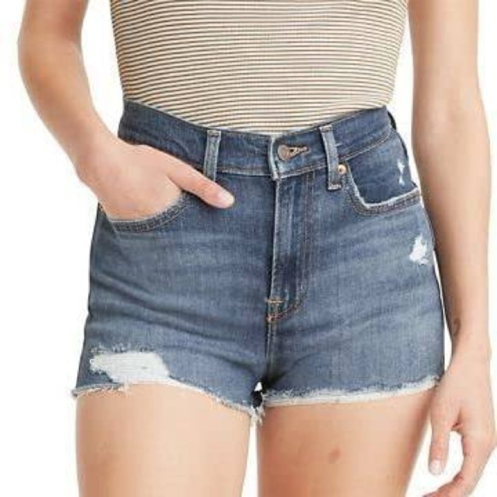 Levi’s High Rise Raw Hem Denim Jean Shorts - Size 32